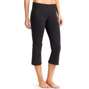 Athleta Capri Straight Up Leggings Grey Small